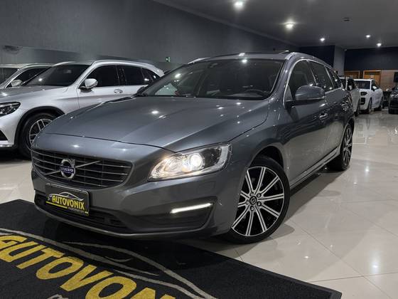 VOLVO V60 2.0 T4 MOMENTUM GASOLINA 4P AUTOMÁTICO